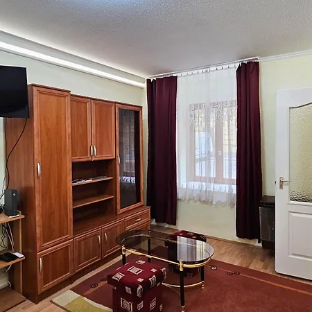 Free Parking Synagogue Apartamento